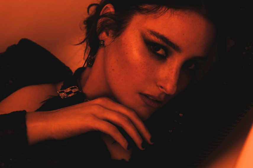 BANKS Delivers Emotional “Live and Stripped” EP: Stream